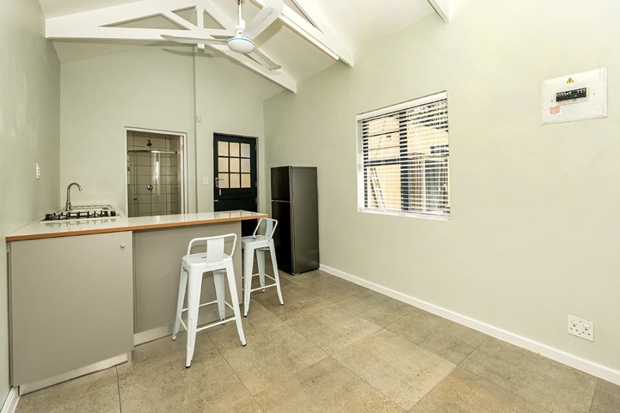 To Let 1 Bedroom Property for Rent in Pinelands Western Cape